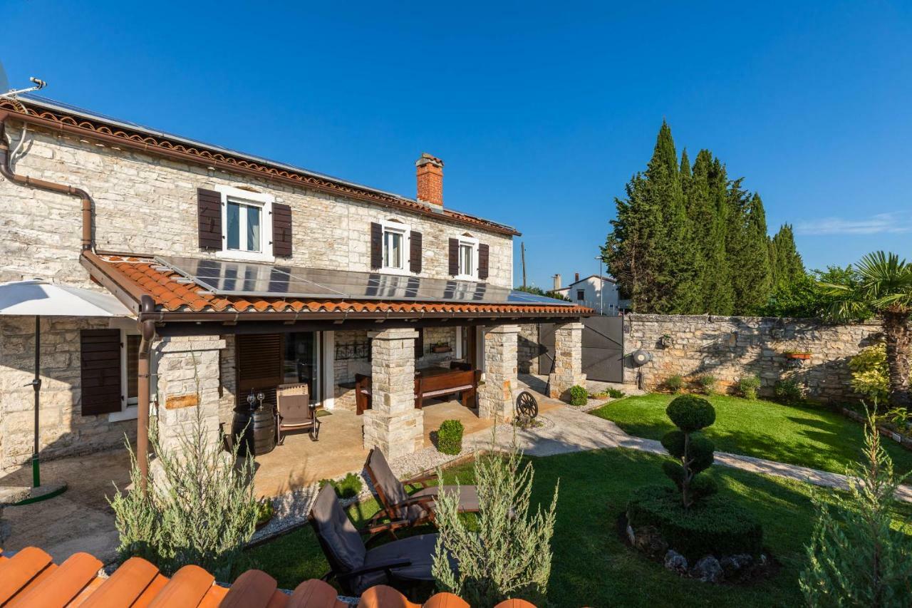 Holiday Home Ana Kanfanar Esterno foto